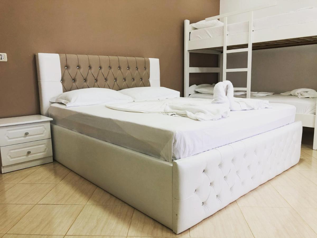 Poseidon Hotel Ксамил Екстериор снимка