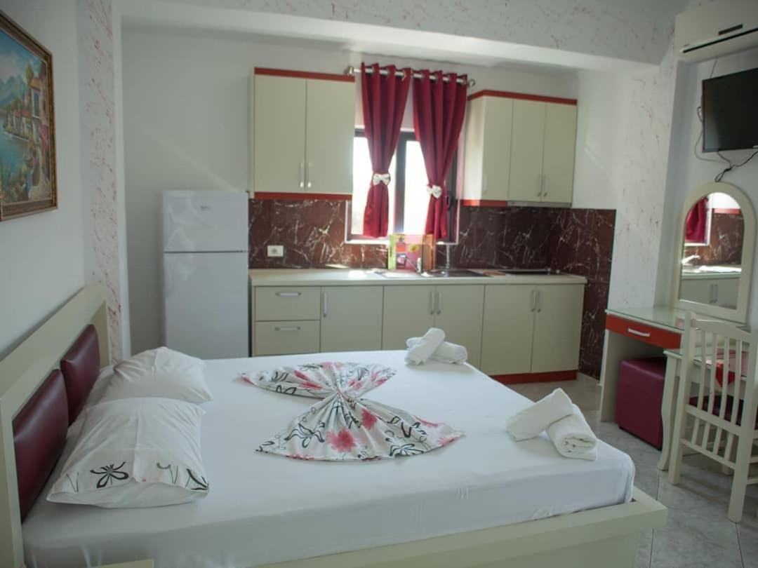 Poseidon Hotel Ксамил Екстериор снимка